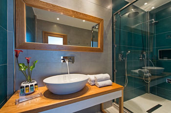 Aura Suites 이메로비글리 외부 사진